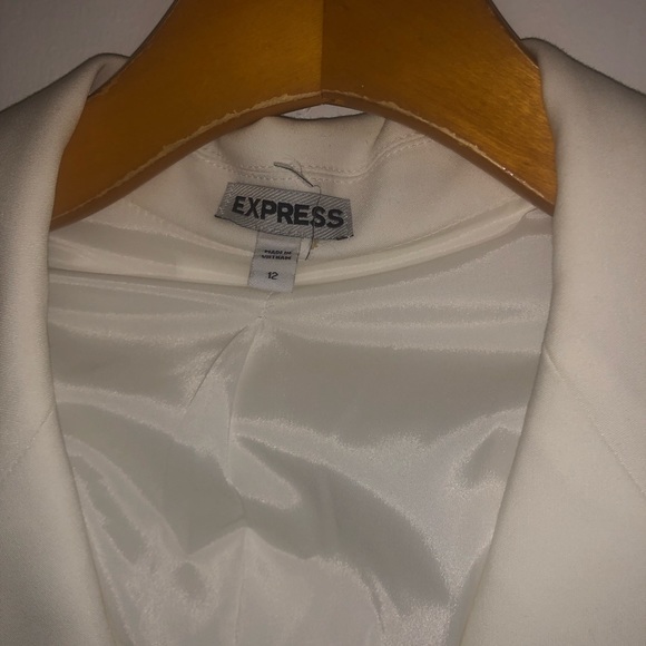 White Blazer - Picture 2 of 3